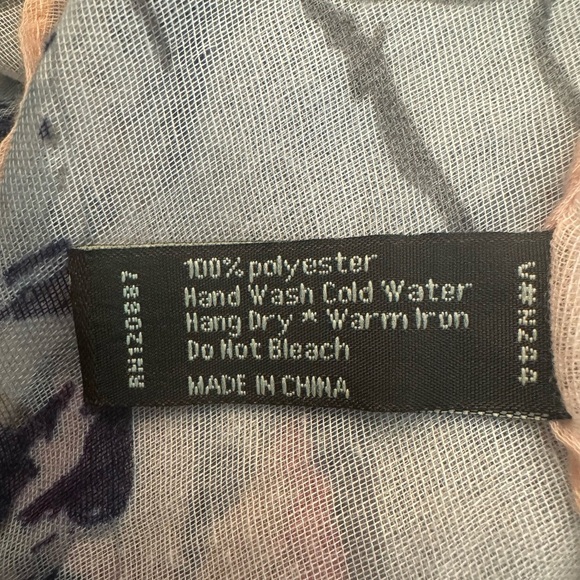 Eyefull Butterfly Scarf 26 X 74 - Picture 6 of 7